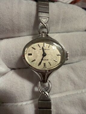 Vintage Swiss Wittnauer Silver-Tone Ladies Dress Watch